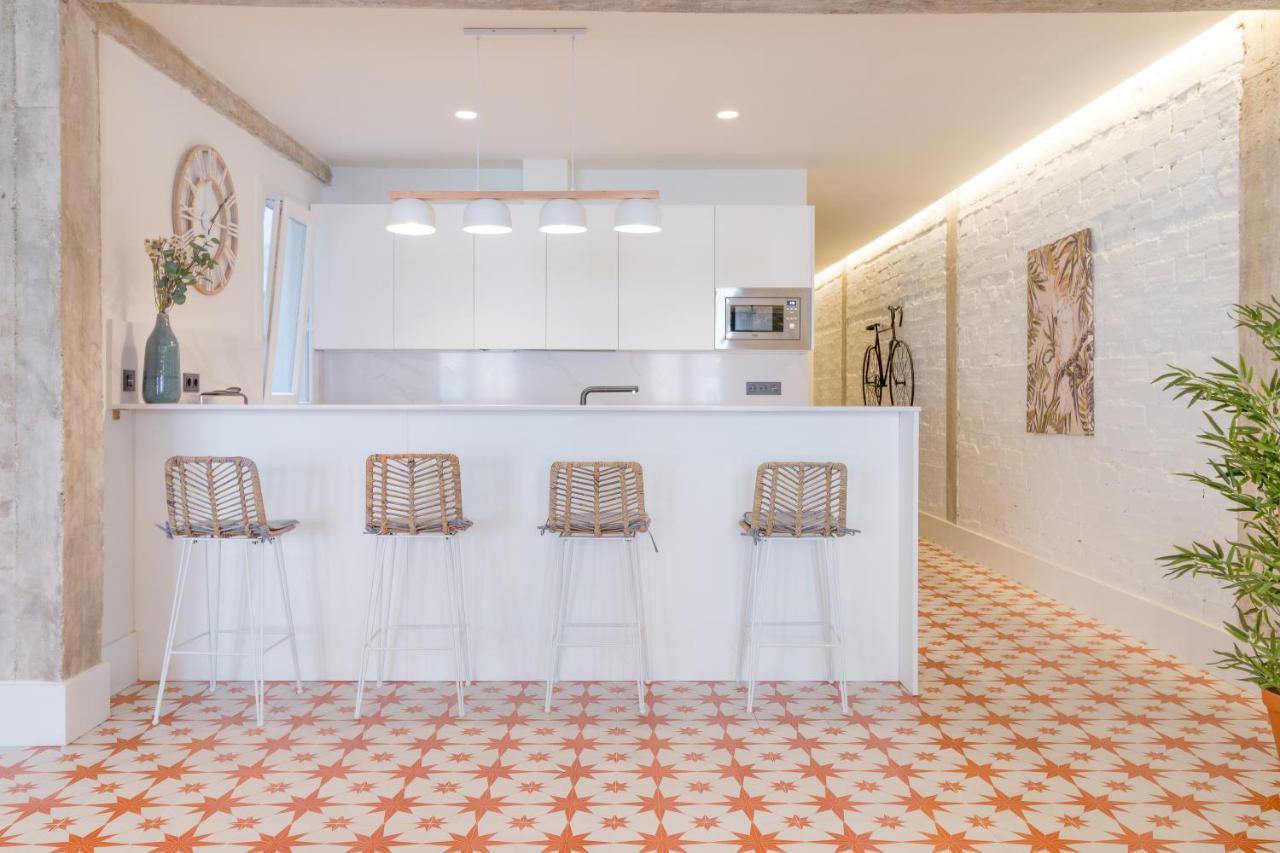 Amplio Y Moderno Apartamento Con Tarima Refrescante By Staynnapartments Bilbao Bagian luar foto