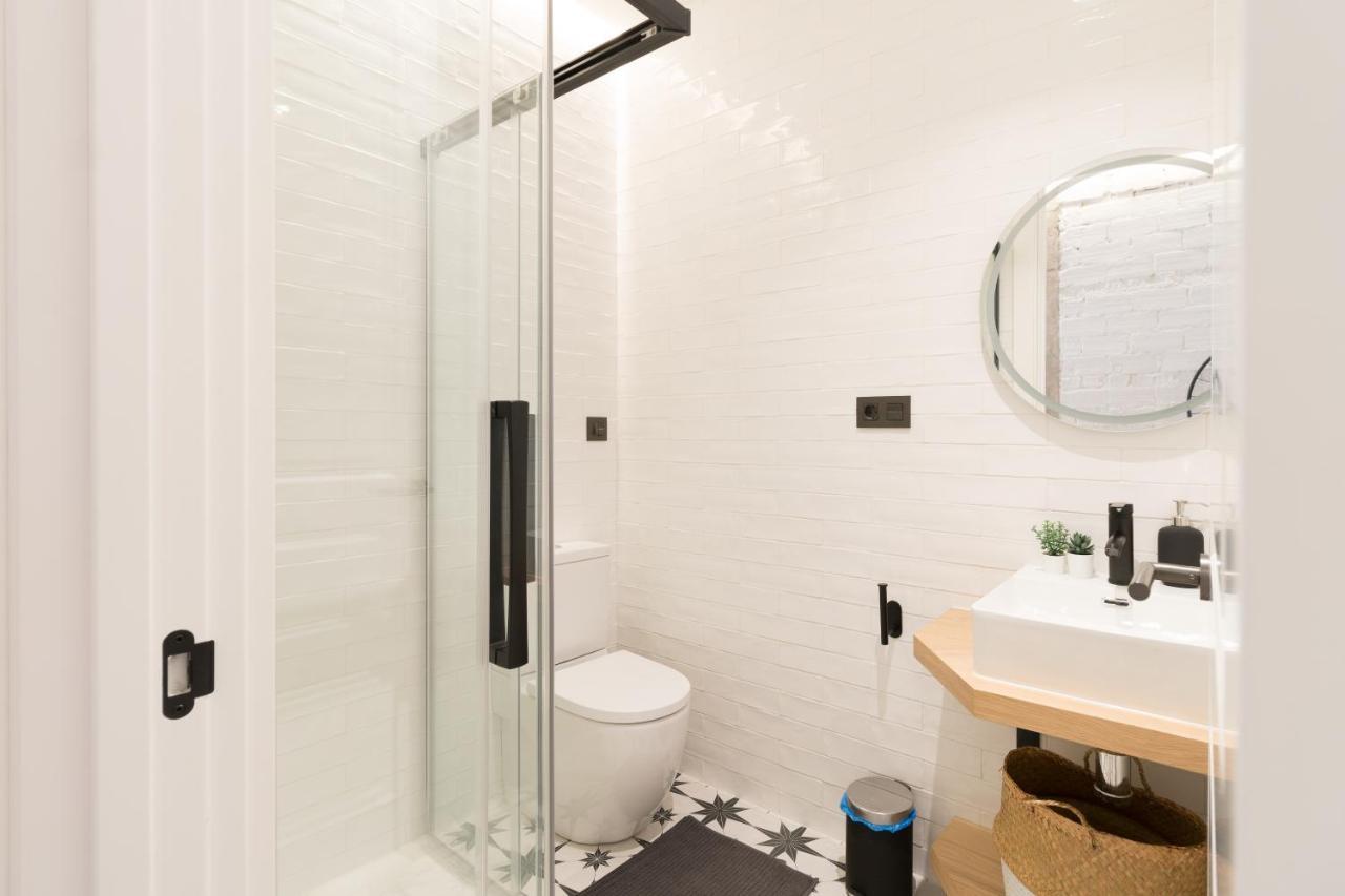Amplio Y Moderno Apartamento Con Tarima Refrescante By Staynnapartments Bilbao Bagian luar foto